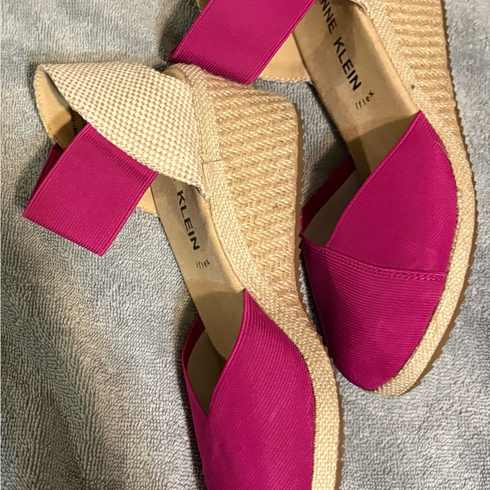Anne Klein Zoey Round Toe Espadrille Wedge - SIZE 8 - Picture 6 of 8
